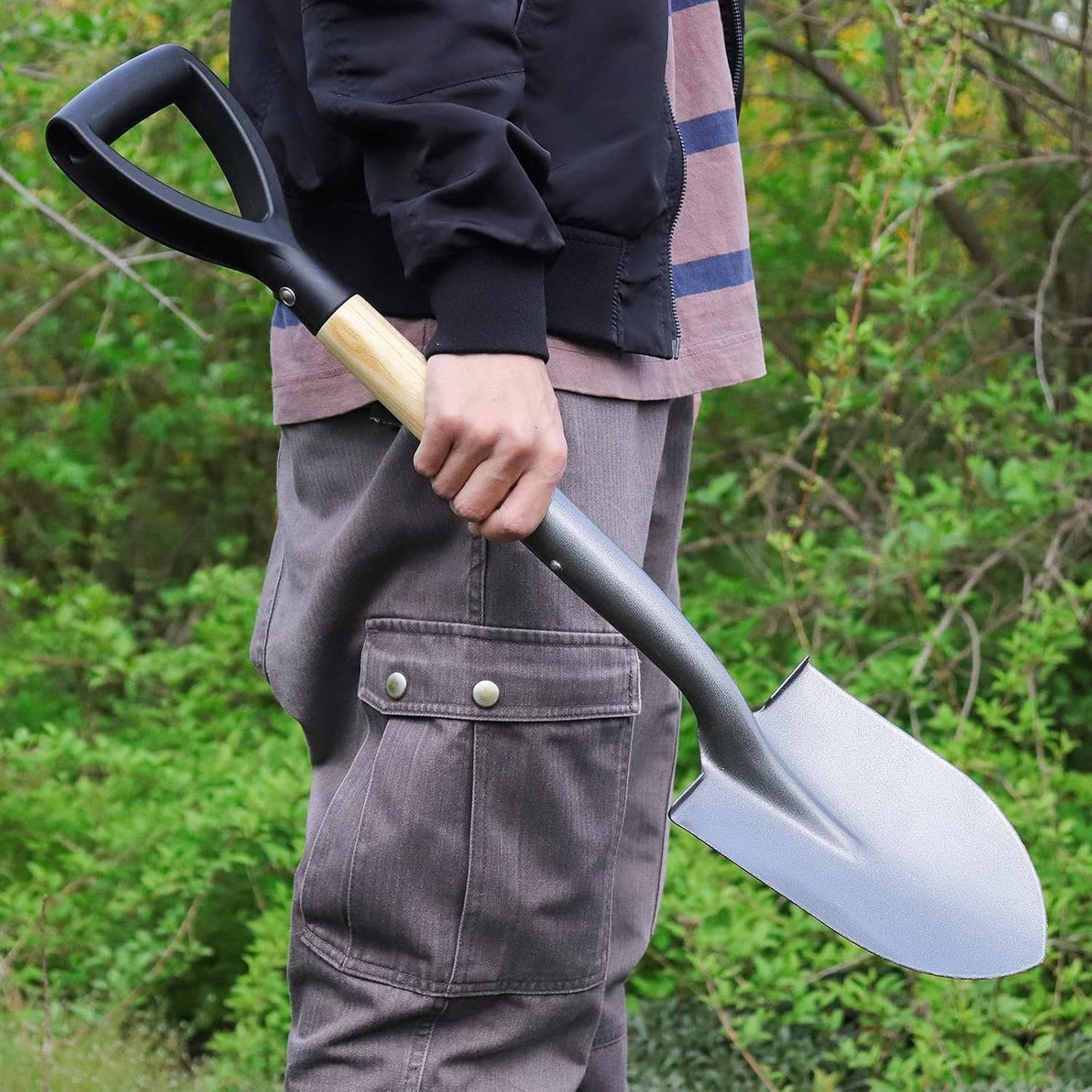 Shovel for Digging, Round Small Shovel with Wooden D-Handle, Metal Garden Shovel for Gardening, 28 Inches - VNIMTI Tools